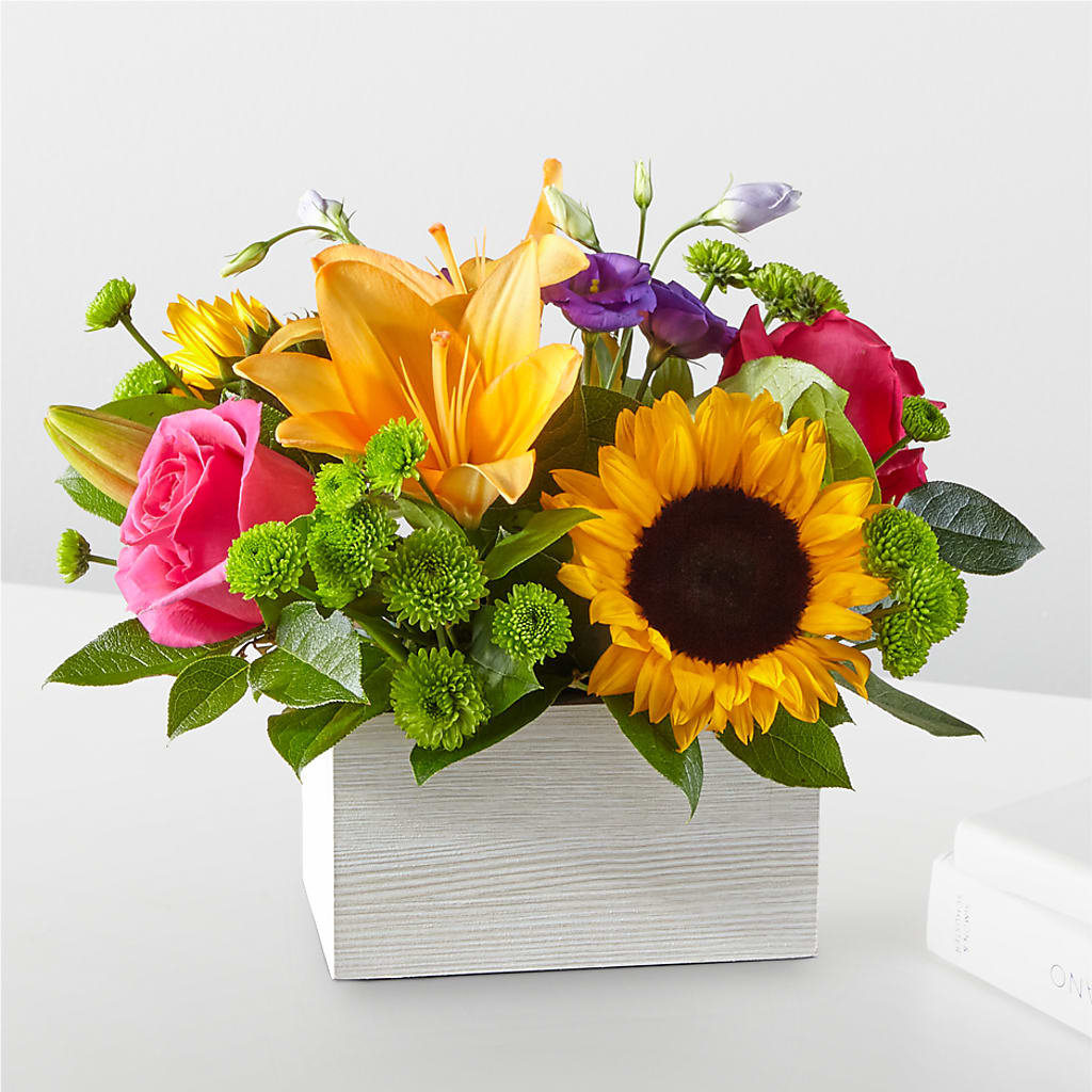 Best Day Box Bouquet – BECCA'S BLING AND BLOOMS, Millington TN