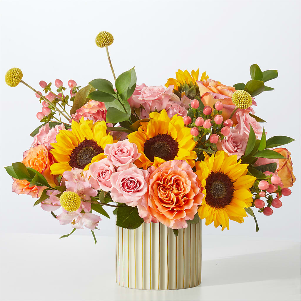 Sun's Out Bouquet – BECCA'S BLING AND BLOOMS, Millington TN