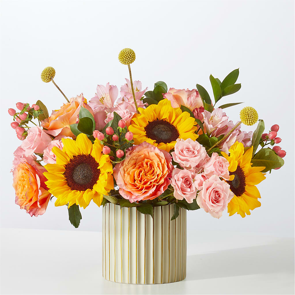 Sun's Out Bouquet – BECCA'S BLING AND BLOOMS, Millington TN