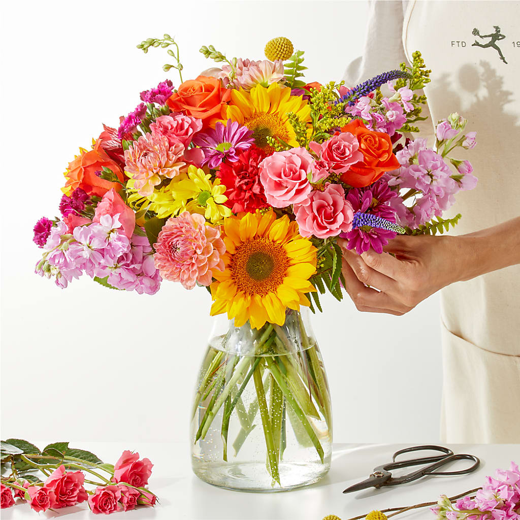 Cue the Confetti - A Florist Original – BECCA'S BLING AND BLOOMS, Millington TN