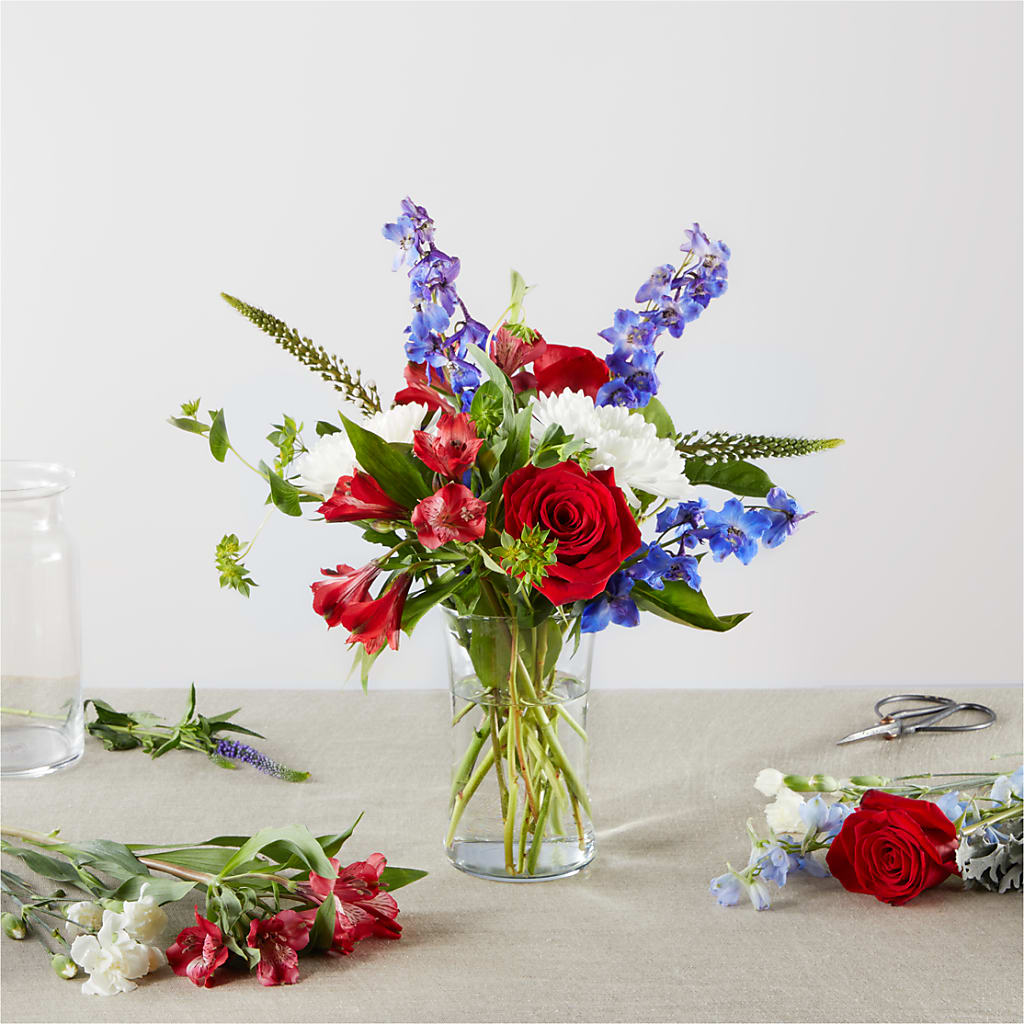 Star Spangled - A Florist Original – BECCA'S BLING AND BLOOMS, Millington TN