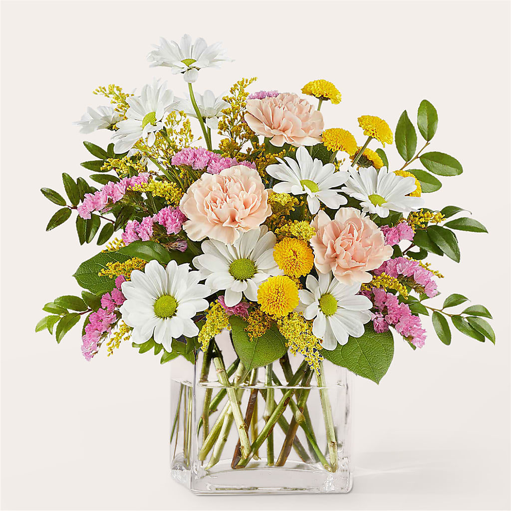 Country Cottage Bouquet – BECCA'S BLING AND BLOOMS, Millington TN