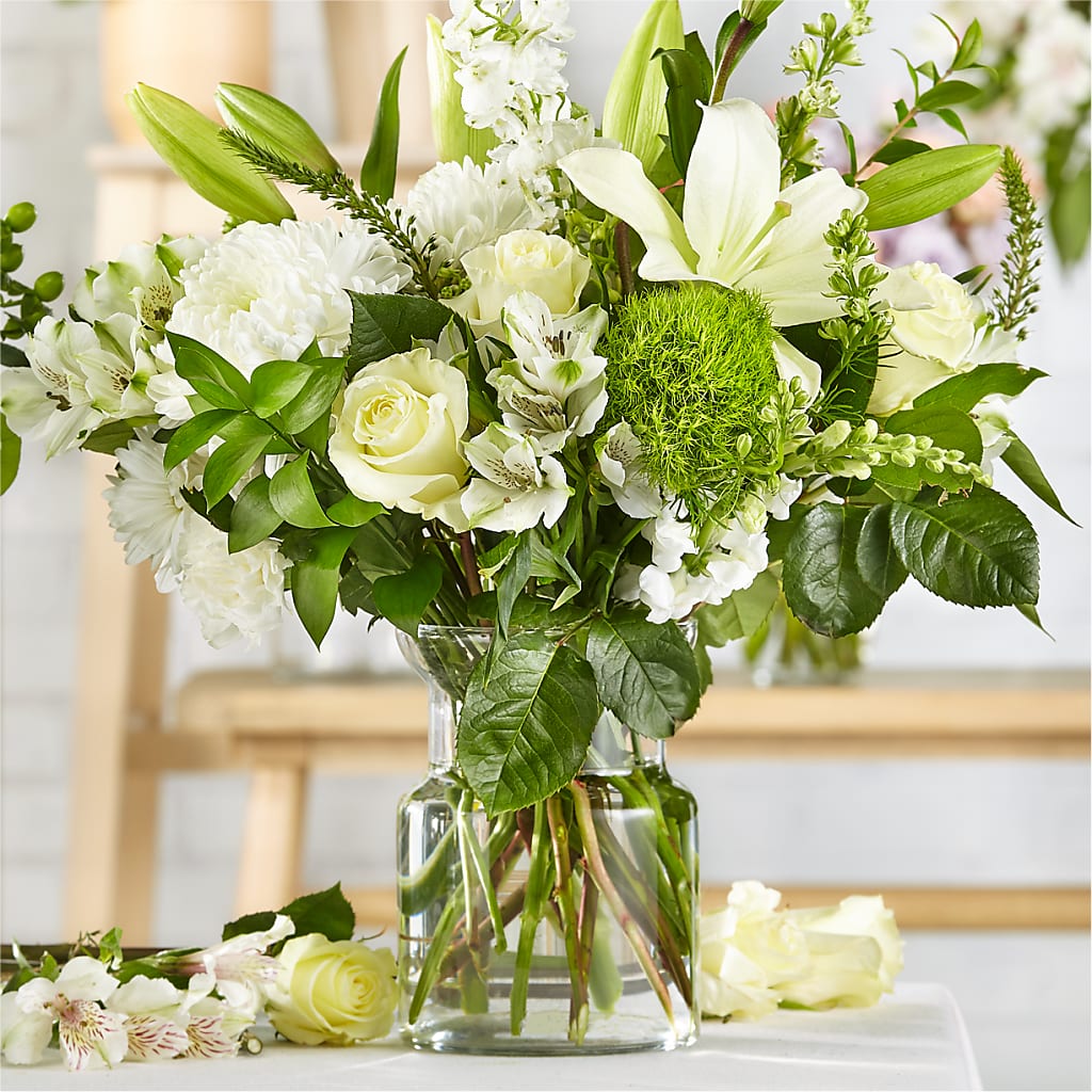 Classic Ivory – A Florist Original – BECCA'S BLING AND BLOOMS, Millington TN
