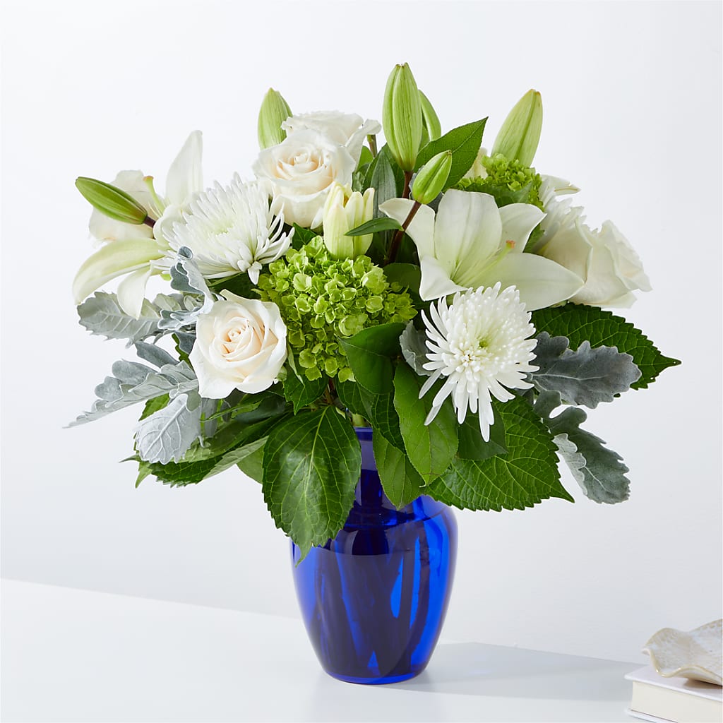 Snowy Dreams Bouquet – BECCA'S BLING AND BLOOMS, Millington TN