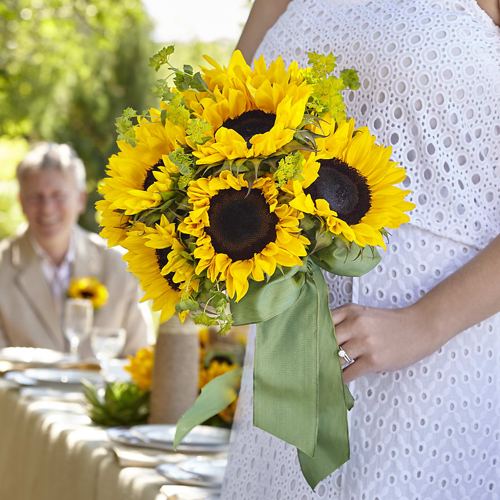 Free Spirit Bouquet – BECCA'S BLING AND BLOOMS, Millington TN