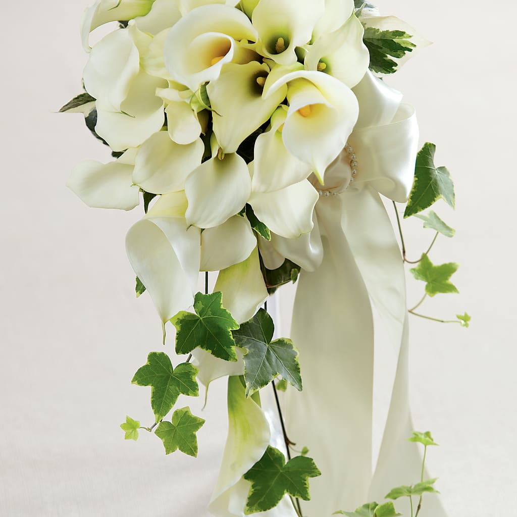 White Chapel Bouquet – BECCA'S BLING AND BLOOMS, Millington TN