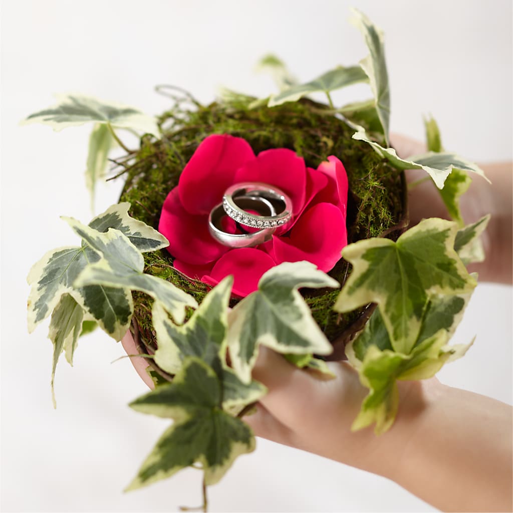 Lila Rose Ring Nest – BECCA'S BLING AND BLOOMS, Millington TN