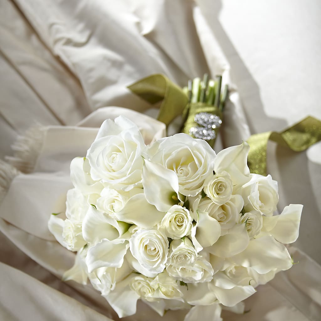 Serene Highness Bouquet – BECCA'S BLING AND BLOOMS, Millington TN