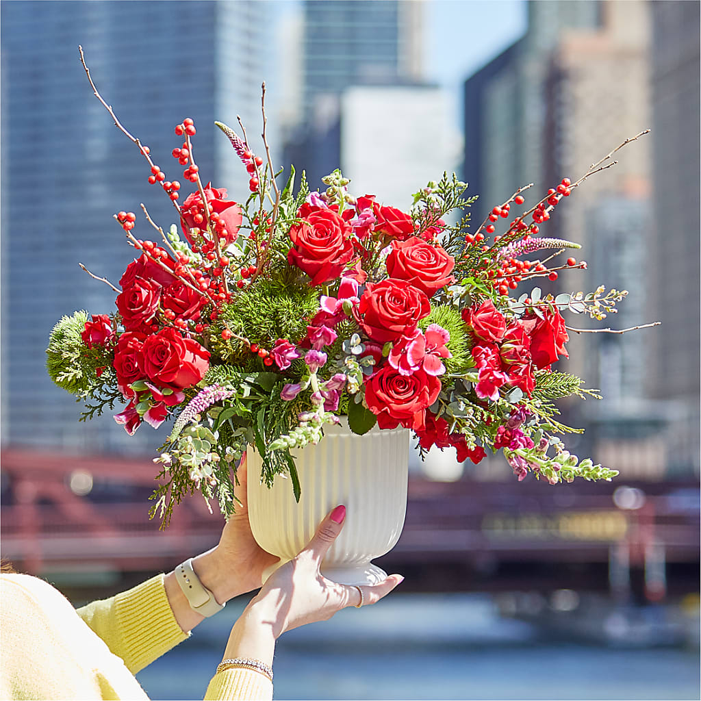 Big Red Bow Bouquet – BECCA'S BLING AND BLOOMS, Millington TN