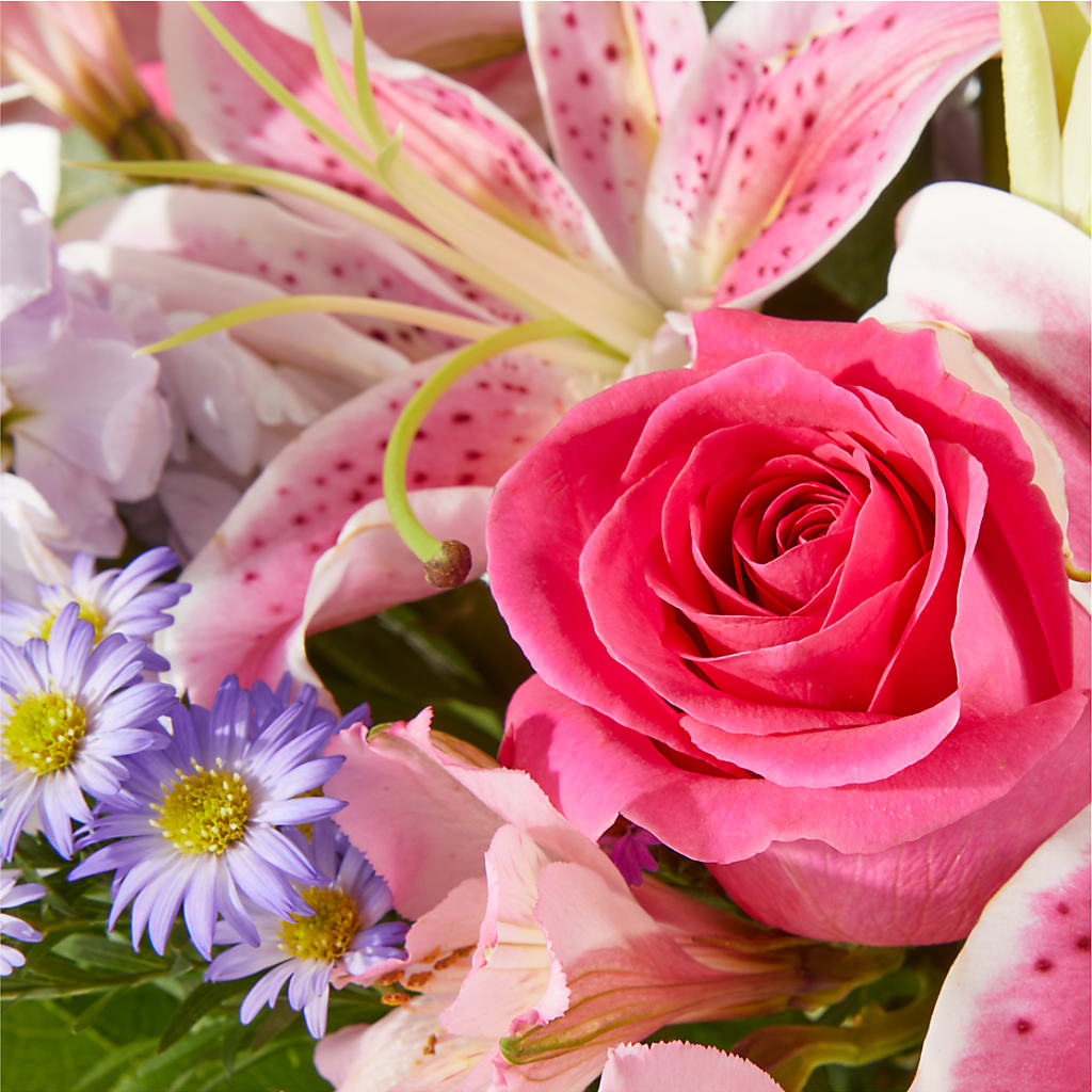 Pressing Petals Bouquet – BECCA'S BLING AND BLOOMS, Millington TN