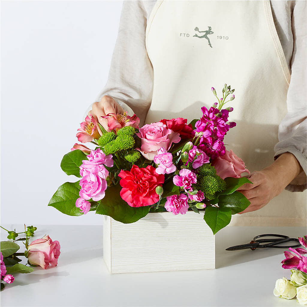 Sweetberry Box – A Florist Original – BECCA'S BLING AND BLOOMS, Millington TN