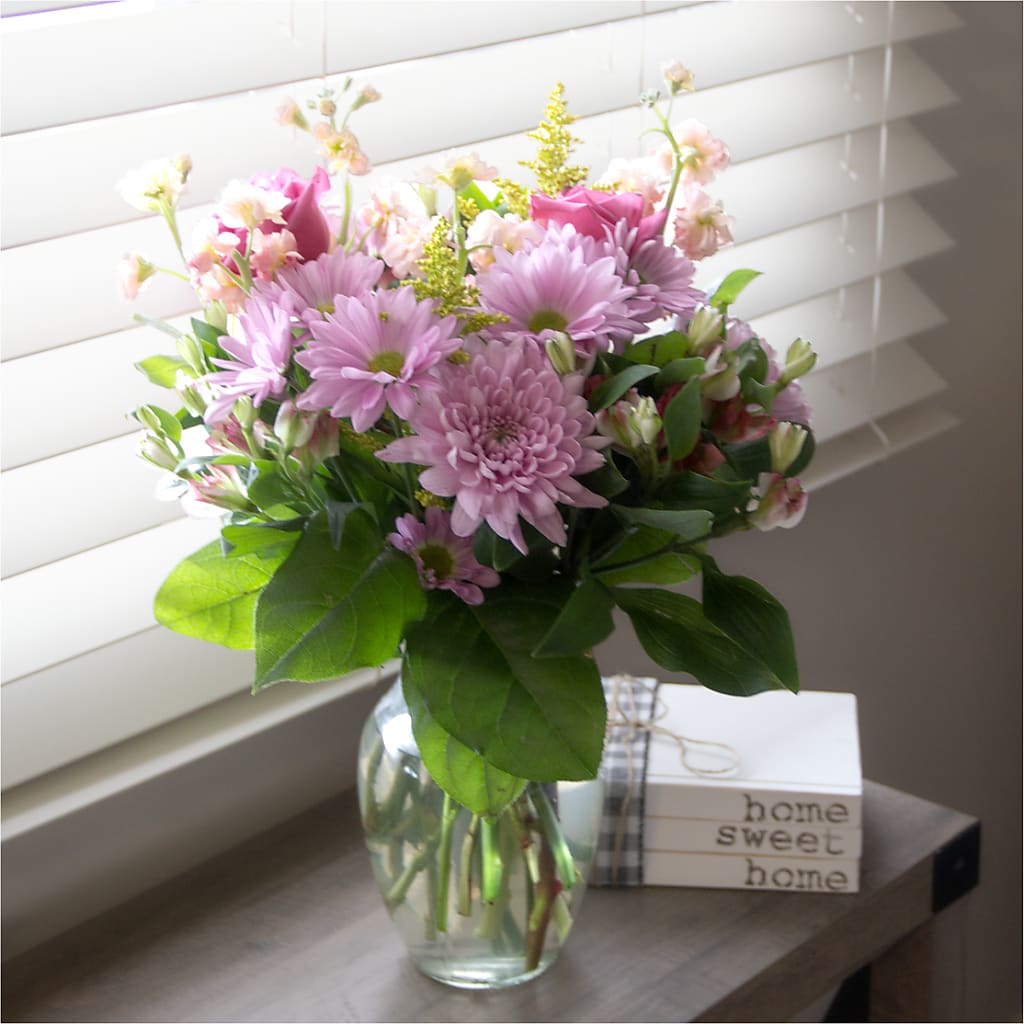 Pastel Tradition - A Florist Original – BECCA'S BLING AND BLOOMS, Millington TN
