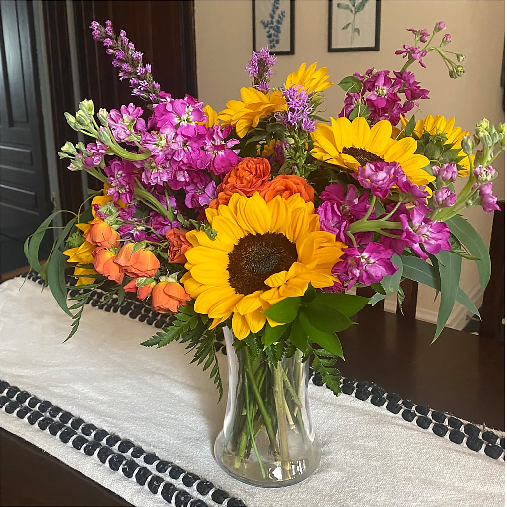 Rays of Life Bouquet – BECCA'S BLING AND BLOOMS, Millington TN