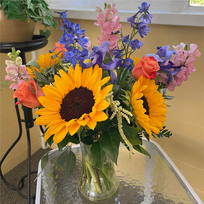 Rays of Life Bouquet – BECCA'S BLING AND BLOOMS, Millington TN