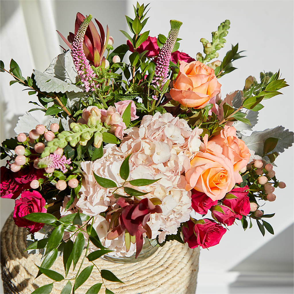 Glitz & Glam Bouquet – BECCA'S BLING AND BLOOMS, Millington TN
