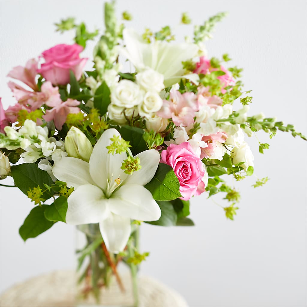 Fondly Bouquet – BECCA'S BLING AND BLOOMS, Millington TN